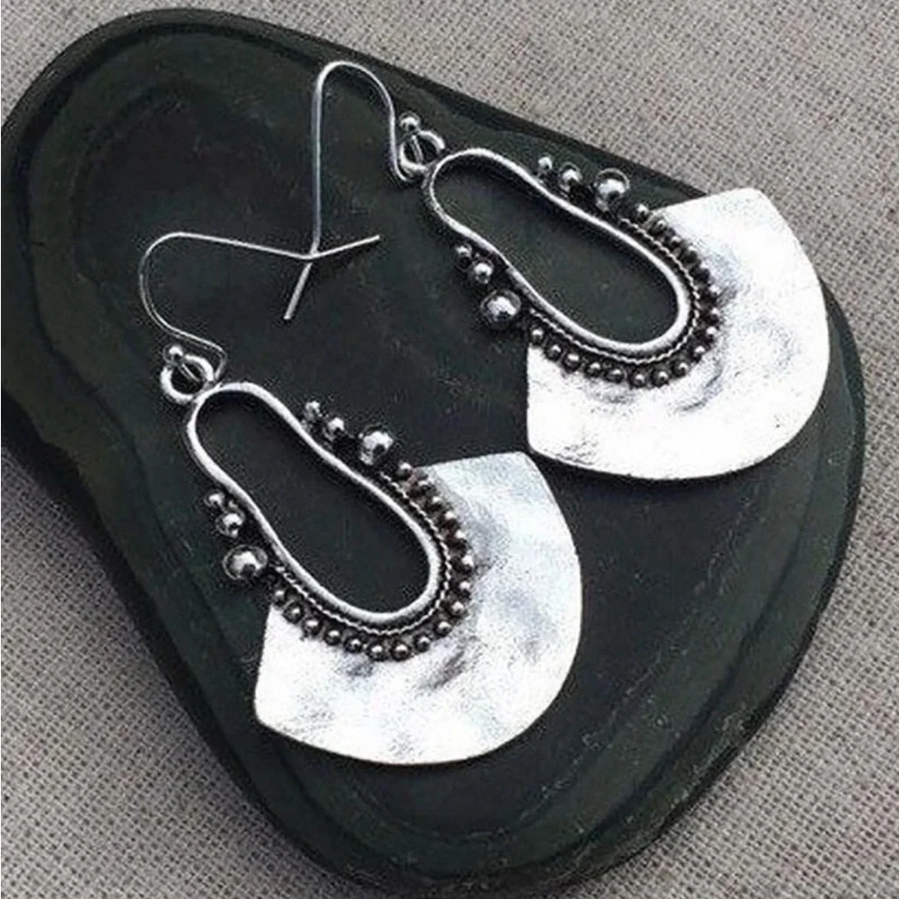 Boho festival silver tone vintage style earrings - Picture 3 of 5